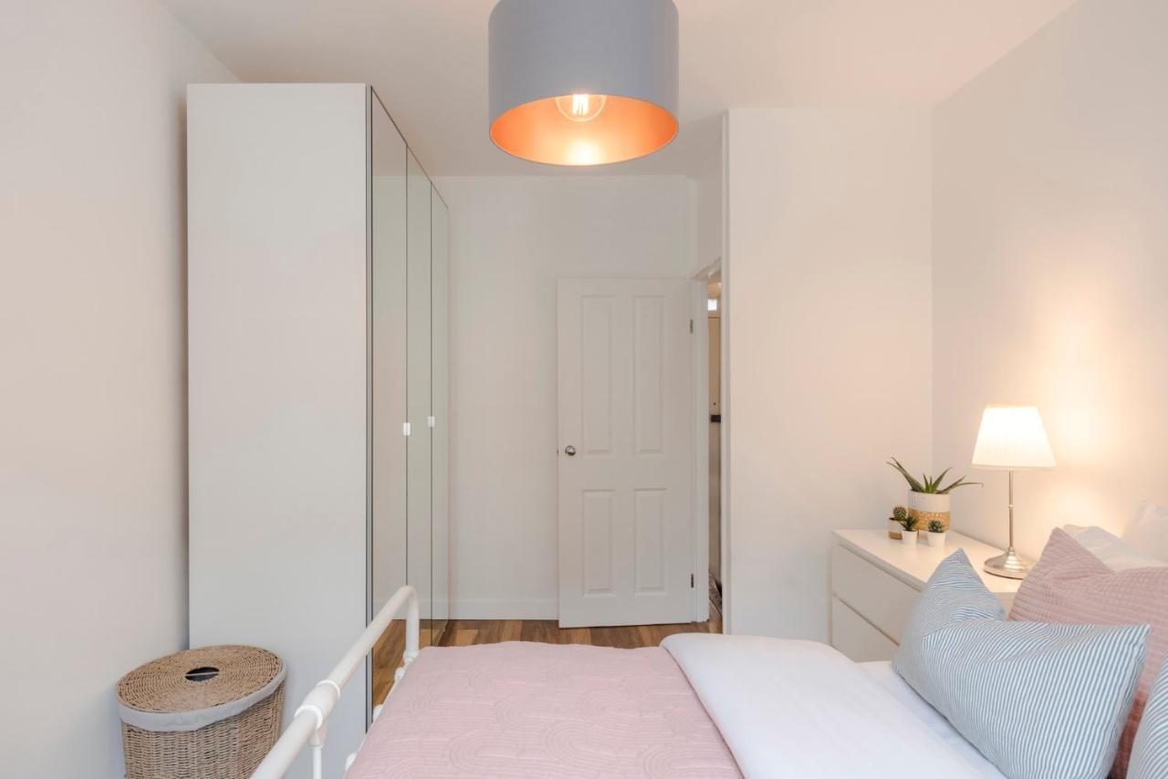 Central Euston One Bedroom Home 伦敦 外观 照片