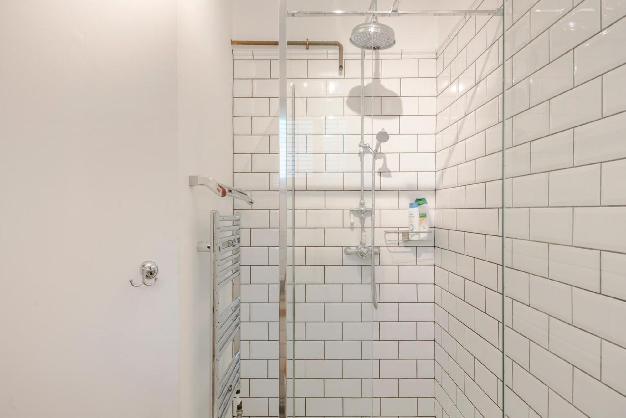 Central Euston One Bedroom Home 伦敦 外观 照片